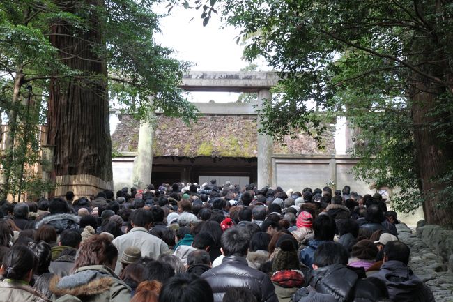 名古屋から日帰りでお伊勢参り<br />快速みえの指定席でお安く、ゆったり向います。