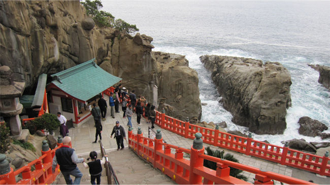 以前から行きたかった、宮崎県！<br />高千穂等あるので、遠いけどマイカーが便利なため、頑張って行ってきました！<br /><br />2泊3日で出発（広島）-宮崎（泊）-大分（泊）-帰宅（広島）という行程でした。<br />