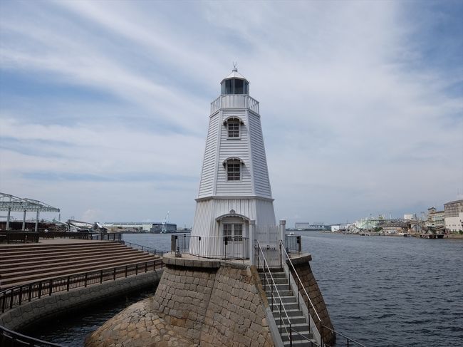 堺市の3つの場所を観光。<br />・現存する日本最古の木造洋式灯台のひとつの「旧堺燈台」。<br />・「千利休」と「与謝野晶子」の記念館である「さかい利晶の杜」。<br />・徳川家康の墓(らしい)がある「南宗寺」。<br />