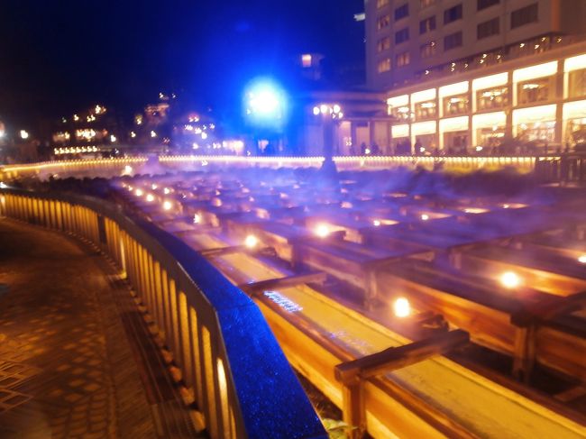 夜の草津温泉