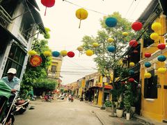 ベトナム（ダナン ホイアン）プールと海と世界遺産