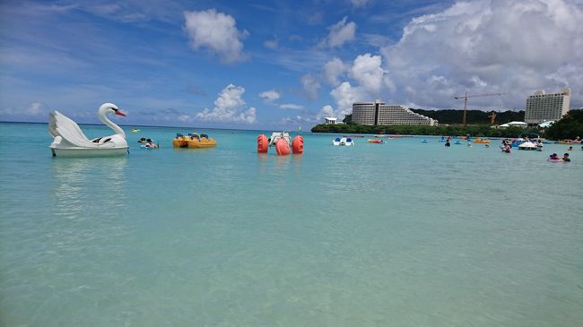 3日目朝からのスタートです。<br /><br />今回のグアムは、雨期のため天気に恵まれず....<br /><br />こんな天気が悪いのは、ほぼ初めてです(&gt;_&lt;)<br /><br />日焼け止めを塗りたくらず済んだのは良かったかなぁ～(^O^)♪<br /><br /><br />でもでも、やっぱりグアムに来たらピーカンの晴れじゃなきゃ、なんだか物足りない....<br /><br /><br />次回は乾期を狙います＼(^-^)／<br /><br />ってなわけで、長くなりますが宜しくお願いしまぁす！