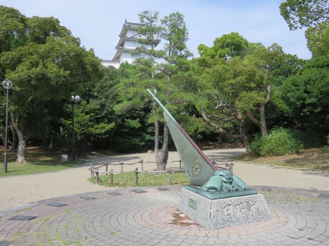 姫路の次は明石市に行きました。日本１００名城の一つ、明石城を見るのが目的です。
