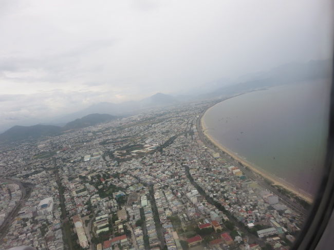 ダナン旅行最終日です。<br />３泊の旅行でしたが、ホイアンと五行山に行っても、余裕の日程でした。<br />ジェットスターが関空からダナンまで直行便を飛ばしてくれたおかげで、現地滞在時間が長く取れたからです。<br />気候的にも、過ごしやすい時期で良かったです。<br />食べ物もベトナムコーヒーも美味しいものばかり。<br />今回の旅のことを、もっと歳を取った時に、同行してくれた幼馴染と懐かしく語り合いたいです。