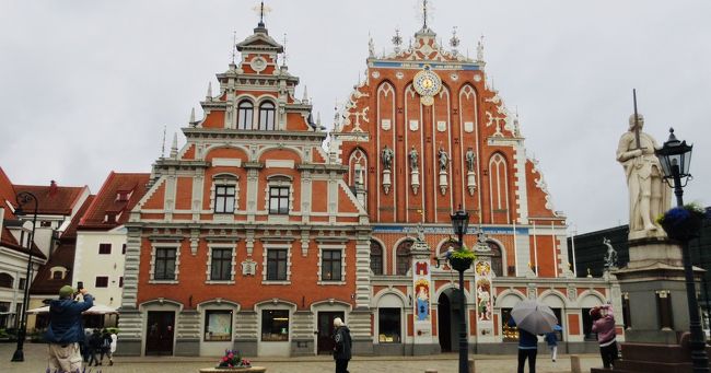 JALのマイルが10万マイルあったので、<br />夫婦二人で8万マイルで往復出来るロシアを経由して、隣国の周遊旅へ!<br /><br />ロシア→<br />→フィンランド→エストニア→ラトビア<br />→ロシアの10日間の旅<br />最後はラトビアの首都リガ編です!