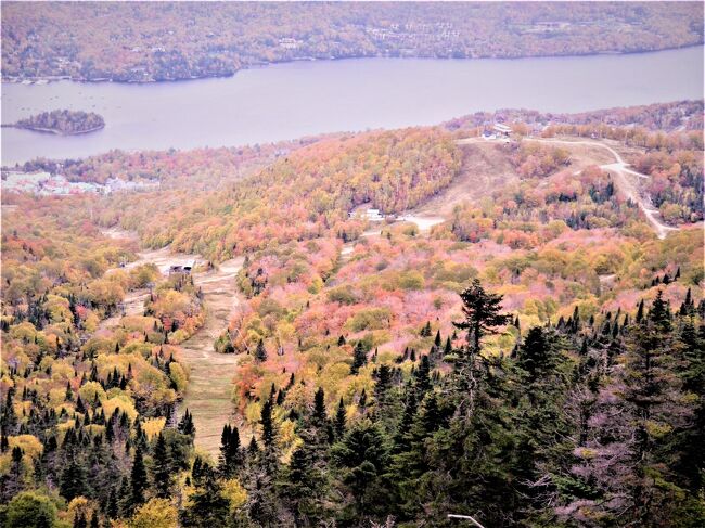 秋のカナダ、紅葉（黄葉）を楽しみに個人手配で旅行しました。カナディアンロッキー、ローレンシャン高原、ケベックシティ、ナイアガラフォールズの周遊です。飛行機はエアカナダのHPでプレミアムエコノミー（プレエコ）で周遊チケットを購入しました。<br />ルートは１．関空～バンクーバー～カルガリー　２．カルガリー～モントリオール　３．モントリオール～トロント　４．トロント～成田～伊丹<br />ホテルの予約はホテルズドットコムとHISでHPからしました。<br /><br />行程<br />10月2日　関西空港～バンクーバー空港～カルガリー空港 ～バンフ<br />10月3日　コロンビア大氷原観光ツアー<br />10月4日　ヨーホー国立公園とモレーン湖＋渓谷散策<br />10月5日　バンフ～カルガリー～モントリオール<br />10月6日　ケベックシティ日帰り観光（往路VIA鉄道、復路バス）<br />10月7日　ローレンシャン高原ツアー<br />10月8日　モントリオール観光～トロント～ナイアガラフォールズ<br />10月9日　ナイアガラフォールズとナイアガラオンザレイク観光<br />10月10日11日　ナイヤガラフォールズ～トロント～成田～伊丹<br /><br />10月７、8日　ローレンシャン高原日帰りツアーとモントリオール観光編<br />