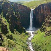 天空の王国レソト！アフリカ最大落差を誇るマレツニャーネの滝の絶景トレッキング！