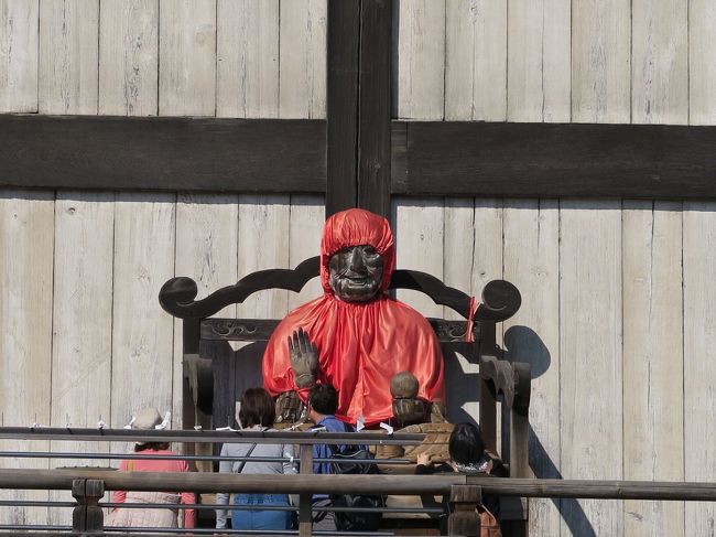 (写真は東大寺大仏殿にて）<br /><br />今回は台風21号の通過を待って奈良に向かいます。<br />昨年は邪馬台国を追いかけ、福岡の宗像大社から下関、出雲大社、鞆、祖谷、熱田神宮を廻って来ましたが、今回はいよいよ本命の奈良盆地にはいります。三輪山周辺の纏向遺跡群、卑弥呼の墓ともいわれる箸墓古墳、山の辺の道を歩いて大神神社に向かいます。もちろん大和の古寺を訪れないわけにはいきません。今回は法隆寺、中宮寺、唐招提寺、薬師寺、東大寺（二月堂、戒壇院）を再訪します。正倉院展もちょうど始まりました。<br /><br />奈良には数々の未発掘遺跡が埋まっており、いつどこでそれを踏みつけるかわかりません。<br /><br />・大和みち身を軽ろうして歩くべし<br /><br />前回　https://4travel.jp/travelogue/10882893