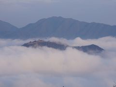 鳥取市から入って但馬・丹波 秋の旅（四日目・完）～立雲峡から眺める天空の城、竹田城は、盆地を覆い尽くす雲海の流れが想像以上に壮大。三菱財閥にとって意外に大きな収益源だったという生野銀山の歴史もちょっと興味深いものでした～