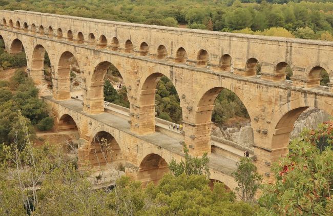 フランス 美しい街並みと世界遺産を訪ねて（6）古代ローマの巨大水道橋　ポン・デュ・ガール