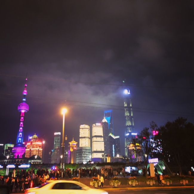 出張で上海に行ってきました。<br /><br />上海は２回目だし<br />一応　仕事だったため<br />観光はほとんどしていません。<br /><br />それでも美味しいものに　出会えたので記録(^^)
