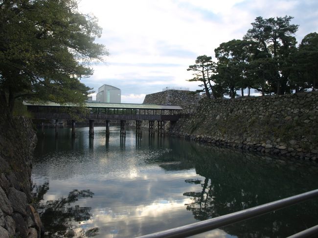 屋島訪問を前に早朝の出発の様子を