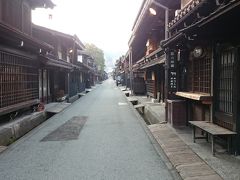 2泊3日 白川郷と飛騨高山に、絶景と絶品あり (8-3) 古い街並みと高山昭和館