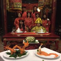 最後の王朝の首都フエでいただく宮廷料理　　ベトナム中部グルメツアーその１　