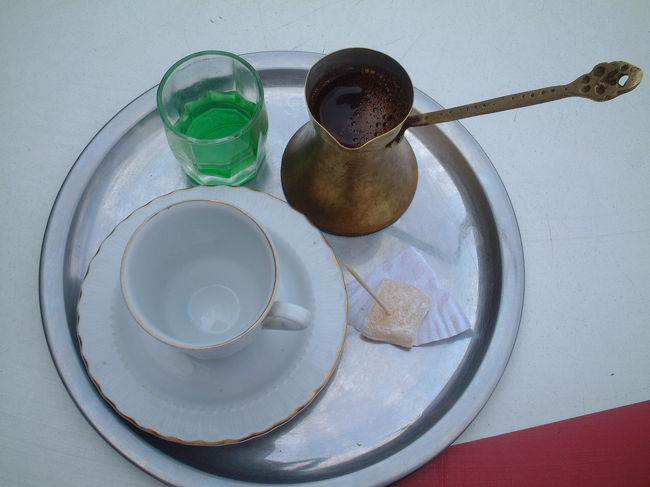 イスタンブル~チャナッカレ(1泊)~ギョクチェ島(2泊)初めてトラムに乗り、メトロに乗り換え、オトガル(バスステーション)でチャナッカレ行きのバスに乗った。