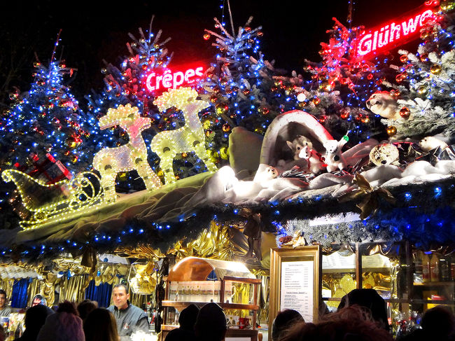 11月のヨーロッパ旅行、ラスト第三弾はイギリス&ドイツ。<br />後半はドイツのクリスマスマーケット編!<br /><br />ロンドンから1泊2日のプチトリップで、シュツットガルトへ。<br />お目当てのクリスマスマーケットは世界最大!会場は3つの広場とその周辺に及び、もう街中がクリスマスマーケット状態!屋台も人もたくさんで、とっても華やか&大賑わい♪<br /><br />ついでに近郊のエスリンゲンにも立ち寄ったところ、ドイツらしさ溢れる切妻屋根&木組みの建物に囲まれた旧市街でクリスマスマーケットが開催されており、シュツットガルトとはまた違った可愛らしさ満点の雰囲気♪<br /><br />2か所ハシゴしてグリューワインもたっぷり飲んで、ドイツのクリスマスを存分に楽しんできました!<br /><br />☆2017/11/30 羽田→フランクフルト→ロンドン<br />★2017/12/01 ロンドン→シュトゥットガルト<br />★2017/12/02 シュトゥットガルト→ロンドン<br />☆2017/12/03 ロンドン→<br />☆2017/12/04 →羽田