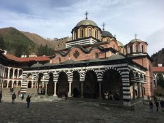 カタール航空（+ブルガリア航空）で行く3泊5日ブルガリア　②実質1日しかないので、ブルガリア最低限のノルマ「リラ修道院」にバスで行ってきました