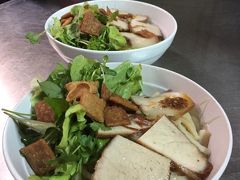 ベトナムグルメツアーその5　ホイアンの名物麺と日本橋...