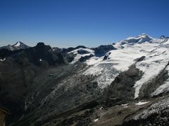 スリル満点の難コース、ハンニック展望台(2245m)からミシャベルヒュッテ(3340ｍ)へ向かう　Part２
