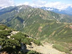 山旅紀行‥北アルプス後立山連峰 五竜岳・その3.バンザーイ！五竜岳登頂&五竜山荘宿泊