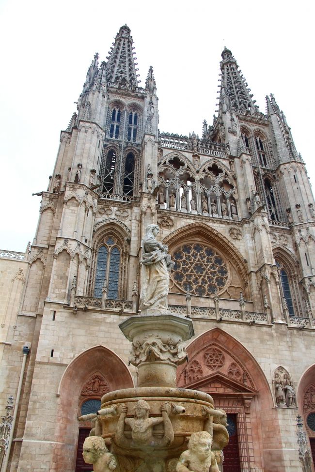 スペイン ３大ゴシック大聖堂の一つがある街 ブルゴス ブルゴス スペイン の旅行記 ブログ By しろくまクンクンさん フォートラベル