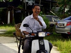 ノスタルジックな街角から　～マレーシア・バリクプラウ（Balik Pulau, Penang, Malaysia）でじゃらんじゃらん