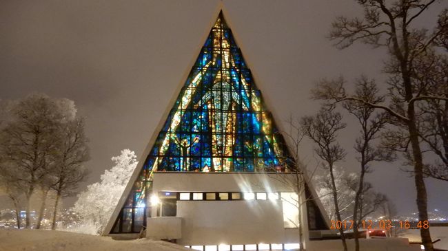 北極教会　ノルウェー・トロムソ　Arctic Cathedral Ishavskatedralen 