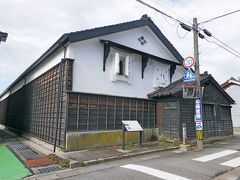 2017.11富山魚津旅行3-魚津街歩き　伏見稲荷，桃原寺，魚津城址，旧十二銀行米倉，長教寺など