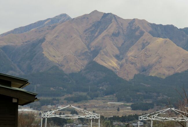 2017暮、南九州の名城(23/26)：12月14日(7)：熊本城(1/4)：熊本へ、阿蘇の外輪山