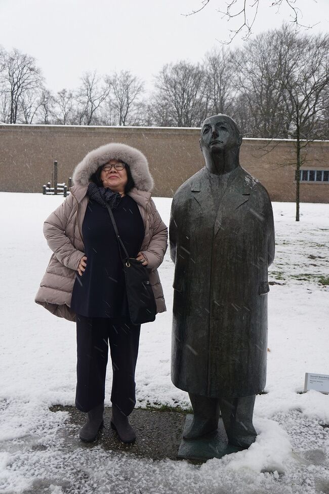 ドイツ・ベルギー・オランダ3か国のクリスマスマーケット巡り（12）大雪のクレラー・ミュラー美術館を一人歩き、2年前の後悔が消え去った日。