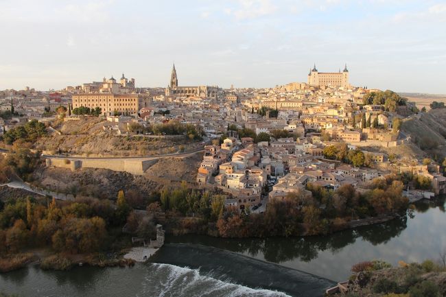 ちょっぴり寒い11月のスペインを欲張る旅行 (その5　気軽にフラッとお手軽トレドへ　PM)