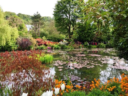 クロード・モネ、「The Garden Path at Giverny」、厳選 ファイル:Monet - Monets Garten in Giverny.jpg - Wikipedia