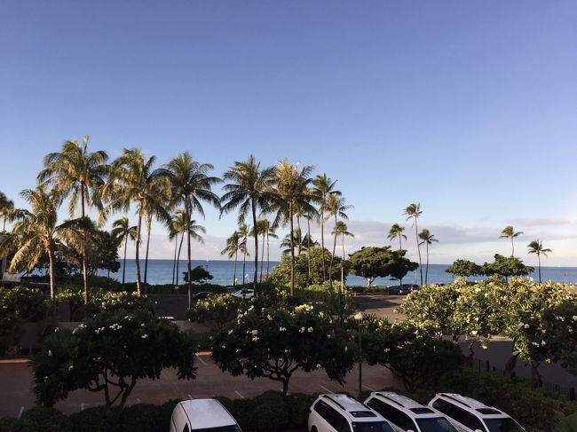 ホテル：Holiday Inn Waikiki Resort Beachcomber（パーシャルオーシャンビュー:キングサイズベッド＋エクストラベッド追加$50/day）<br />航空会社：Hawaiian Airlines<br />空港→ホテル：HISシャトルバス　$15/人（約５０分）<br />ホテル→空港：チャーリーズタクシー　$35(チップ込)（約２５分）<br /><br />