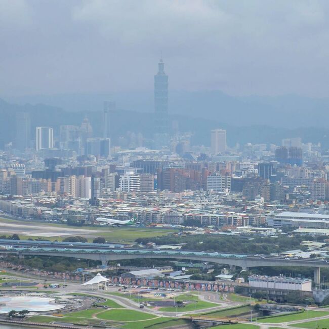 インスタグラムで見つけた台北 剣潭山と飛機巷へ