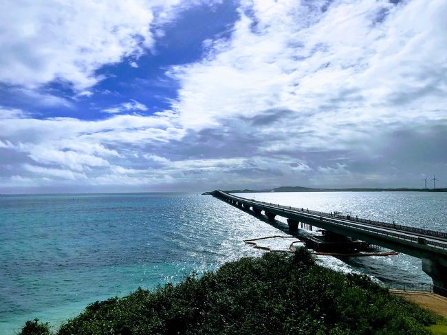 2018年のスタートは、昨年夏に予約していた宮古島です。<br />石垣島の知人に、海は宮古島の方が綺麗ということで、訪れてみました。<br />ただ、1月2月は海に入るのは厳しいと、後で知りました。一年中入れると思っていました。しまも、天気予報では雨。<br />また、年末にバタバタしていいたため、ほとんどノープランです。<br />いつも、ノープランなのですが、今回はなにも調べられませんでした。<br />ノープランでも楽しむことができました。