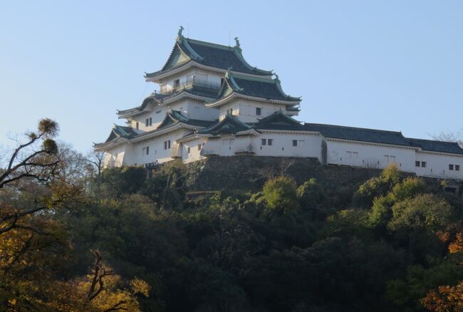 2017暮、大阪湾の名城(29/42)：12月7日(2)：和歌山城(2/7)：和歌山城、お堀、一の門