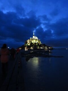 ル・モン-サン-ミシェル_Le Mont-Saint-Michel　大天使ミカエル！そのお告げで誕生した聖地は、要塞・監獄を経て再び聖地へ