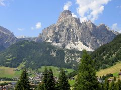 イタリア湖水地方、ドロミテ山塊、アルプス・チロルを巡る旅 ⑱　ドロミテ街道（ポルドイ峠からフェルツァレーゴ峠へ）