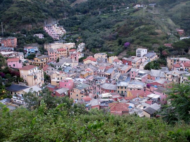 イタリアの小さな村を訪ねる旅　5つの美しい村の一つ　モンテロッソ・アル・マーレ(09)