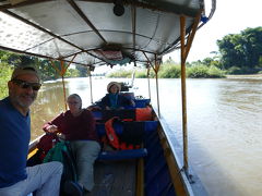 タートン(Tha Ton)  「Kak 川をボートで下ってチェンライ(Chiang Rai)へ」