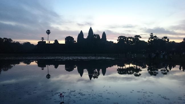 カンボジア シェムリアップ&タイ バンコク (6)言葉を失うアンコール・ワットの朝日