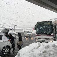 シニアの旅、大雪の中「石見銀山号」が行く、雪に包まれた天空の宿「しまね　いこいの村」と「三井ガーデンホテル広島」に泊まる