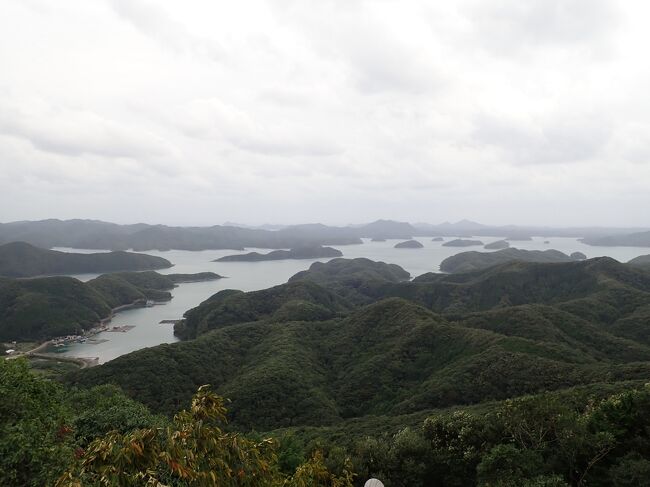 端島（軍艦島）の後、長崎市内で一泊し、対馬へ。<br />なぜか対馬が気になってました。<br />今までの旅とは少し違う場所<br />緊張しますね　笑<br /><br />主な経路等（端島編からの続き）<br />１０月１７日（火）　ＡＮＡ　長崎１５：１５発～対馬１５：５０着<br />　　　　　　　　　　トヨタレンタカー対馬空港店<br />　　　　　　　　　　花海荘（１泊２日二食付き）<br />　　　　　　　　　　対馬グランドホテル（２泊３日二食付き）<br />１０月２０日（金）　ＡＮＡ　対馬１２：１５発～長崎１２：５０着<br />　　　　　　　　　　ＡＮＡ　長崎１４：００発～羽田１５：４０着