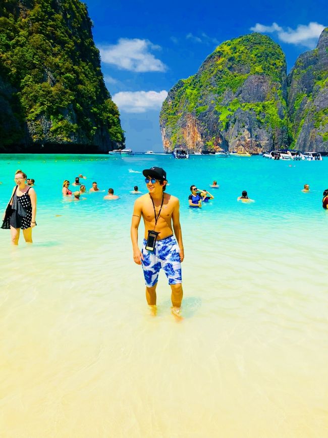 プーケットでの活動 : <br />パトンビーチ観光、ピピ島・カイ島ツアー参加、オールドタウン観光、ビック仏陀・像乗り・トラ体験ツアー参加、タイ式マッサージ体験<br /><br />プーケットでの滞在はとても充実したものになりました。今回は主に観光がメインでしたが、料理も安価で美味しく、店員さんも非常にフレンドリーでお勧めです!