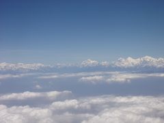 「思い」を届けにヒマラヤの聖地へ　～ヒマラヤのふもとにあるネパールへの１泊４日の旅～　その１　旅の序章はＡＮＡスイートラウンジで(^_-)-☆ＡＮＡビジネスクラスとマレーシア航空ビジネスクラスに乗ってカトマンズへ