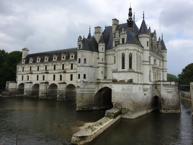 シュノンソー_Chenonceaux　6人の奥方の城！王を取り巻く女性たちが栄華を競った地