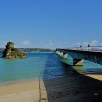 【2018年　沖縄】その6　路線バスで回る沖縄　恋の島「古宇利島」は島一周８キロ&にふぇ～で～びる沖縄！