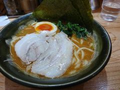 厚木に行って、美味しいラーメンを食べてきました。