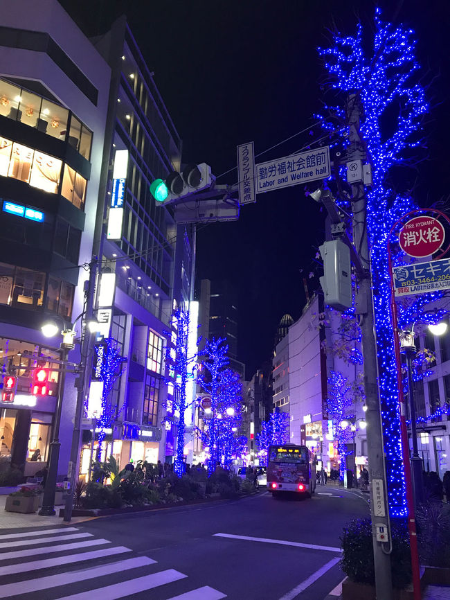 珍しく渋谷へ<br />買い物ついでにイルミネーション青の洞窟も見ました。