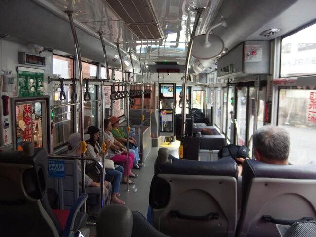 本数が多い路線でも15－30分に1本の運行で、台北や高雄に比べるとあまり便利とは言えない台南の路線バスですが、MRTが走っていない台南では貴重な公共交通機関です。<br />